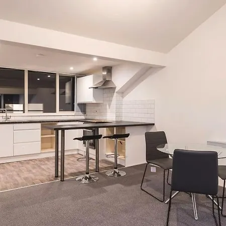 Perfect For Professionals & Business Travellers - Leeds City Views - Monthly Offers! شقة ليدز